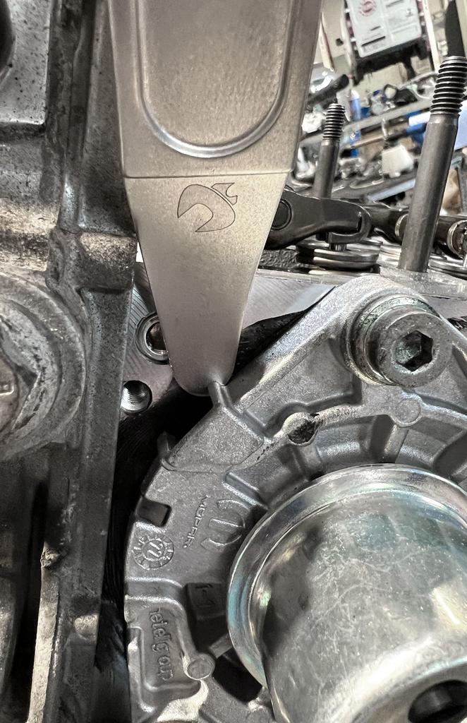 Mini lever tool Blade shape: arched-tapered-flat tapered