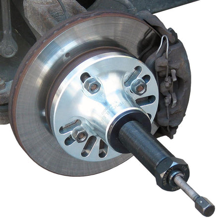 Universal wheel hub remover with hydraulic spindle, adapters, mounting screws & nuts