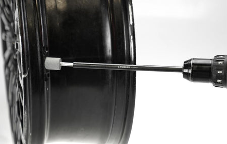 Milling and cleaning set for tyre valves