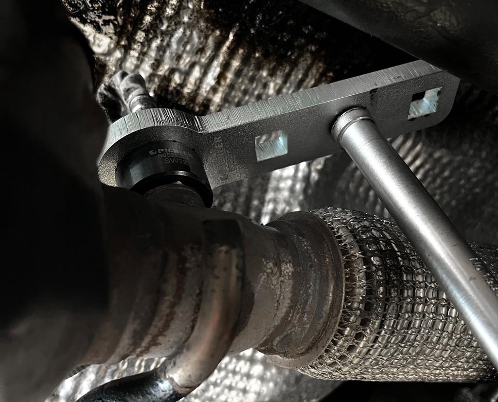 Operating adapter 30 mm 1/2" drive