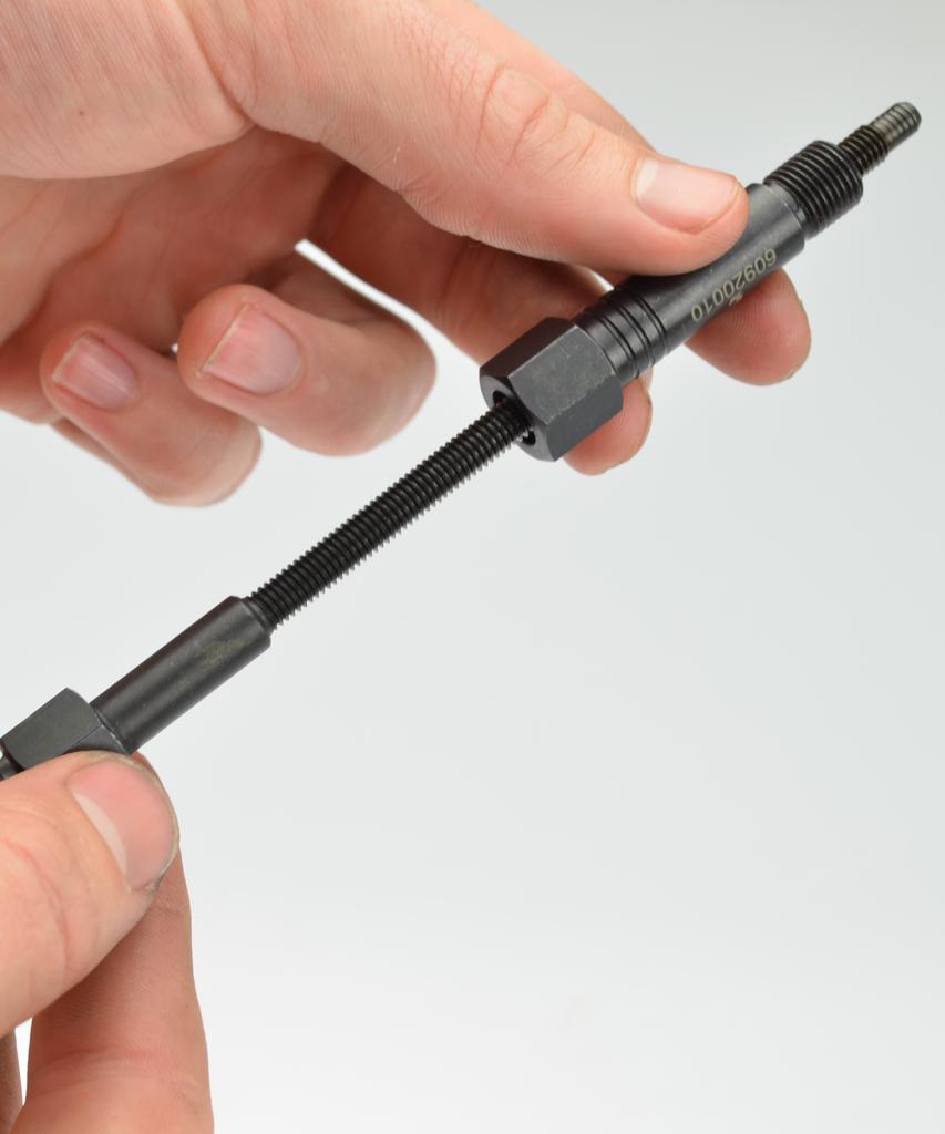 Universal compression & leakage test adapter set UNI II