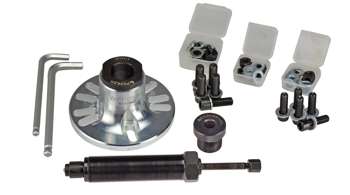 Universal wheel hub remover with hydraulic spindle, adapters, mounting screws & nuts