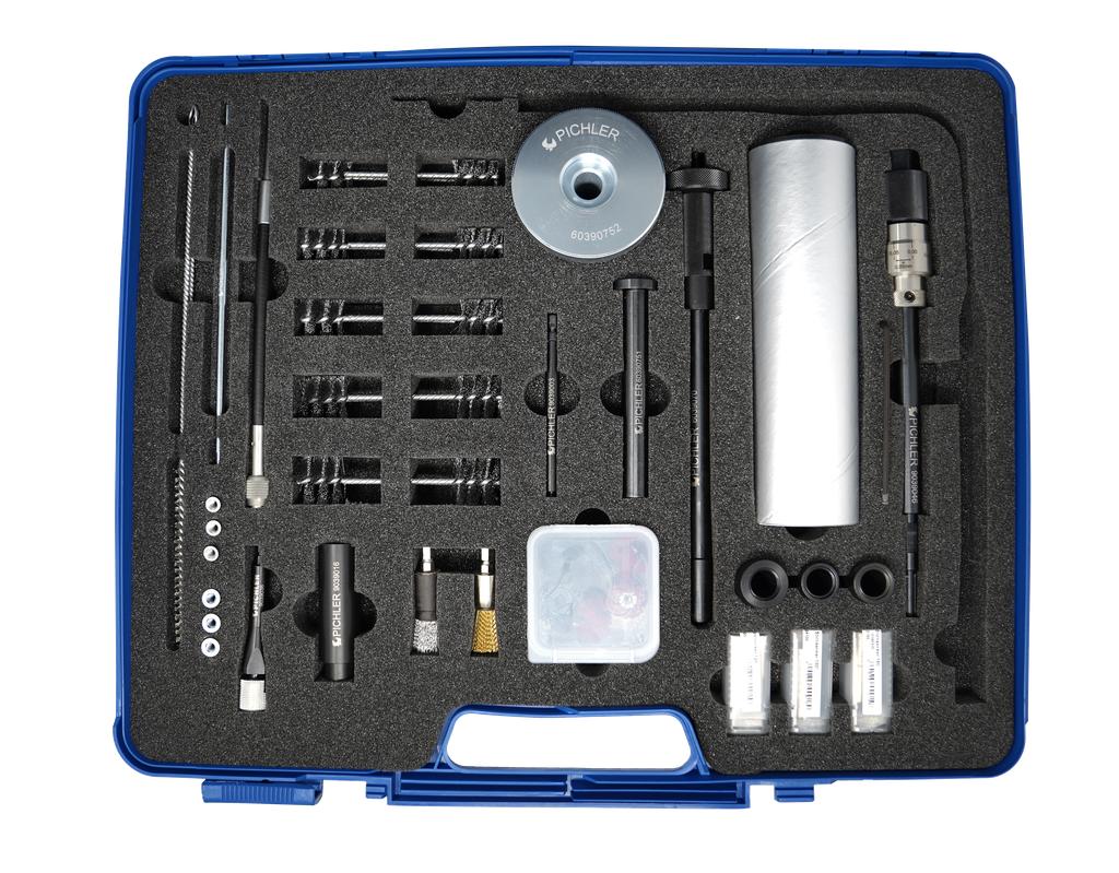 Injector shaft cleaning set with 5 modules