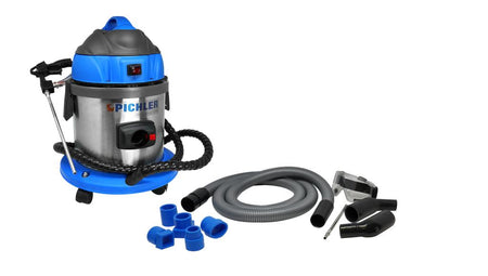 Walnut shell jet blasting unit for cleaning carbon deposits in the engi