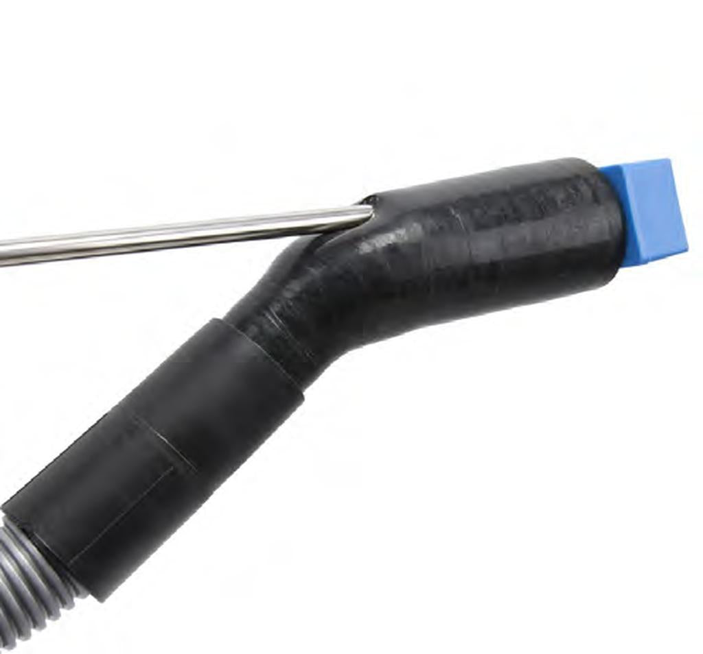 Walnut shell jet blasting unit for cleaning carbon deposits in the engi